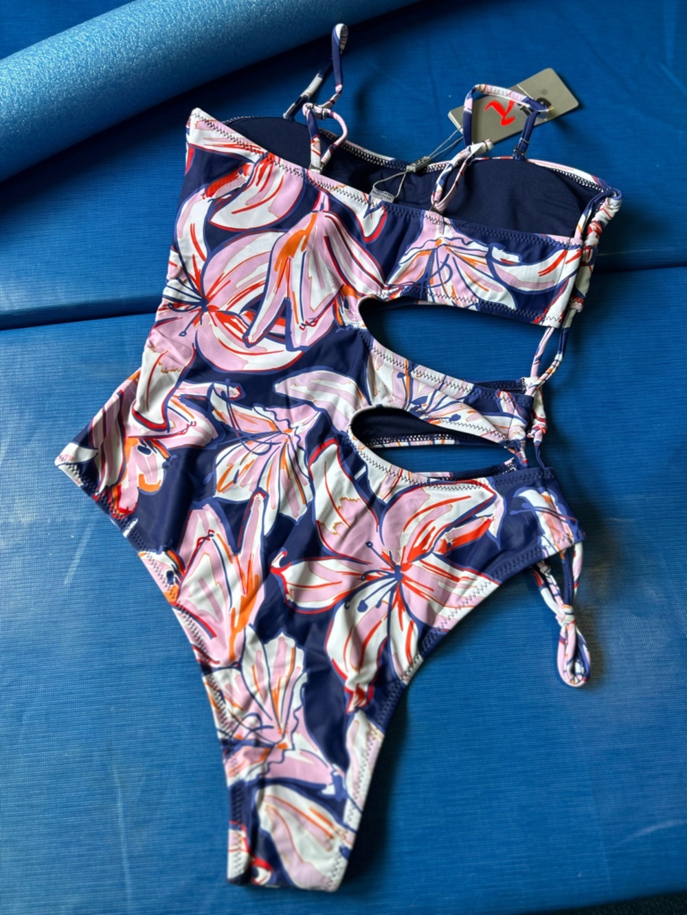 Yira floral navy bathingsuit one piece size Large - Picture 7 of 9